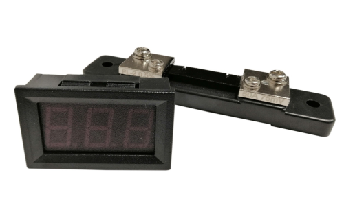 Panelowy amperomierz LED 50A, czerwony