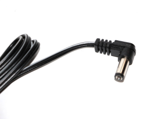 Wtyk DC 2,1 x 5,5mm kątowy z kablem