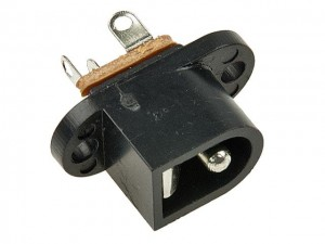 Gniazdo DC 5,5/2,5 plastik, przykręcane